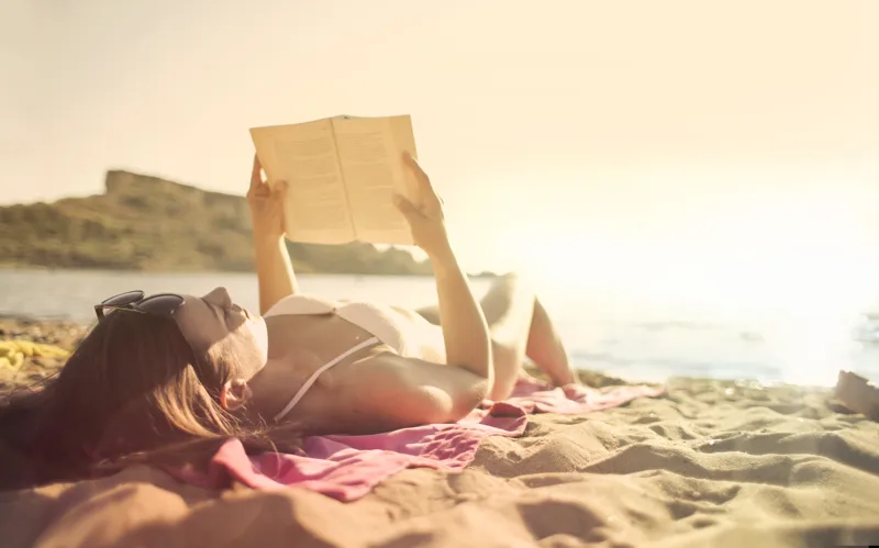 books to read if you like beach read